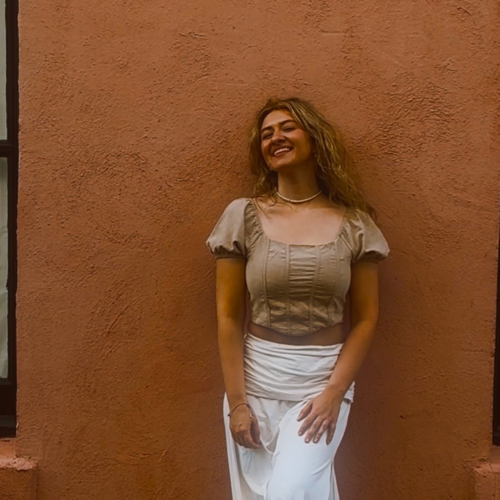 Meet your Posher, Hope